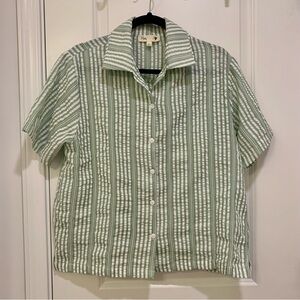 Maven Women's Short Sleeve Button Down Shirt with Green and White Stripes Large